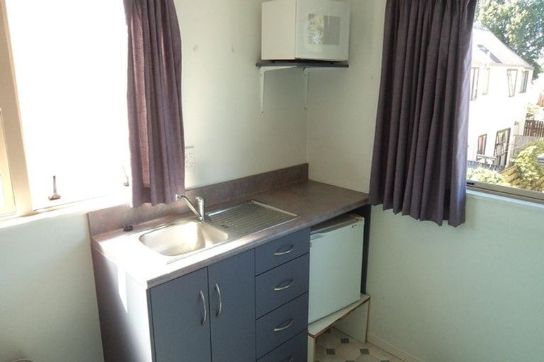 Photo of property in 12/5 Inverness Avenue, Hamilton East, Hamilton, 3216