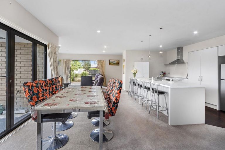 Photo of property in 10 Greenan Place, Doyleston, 7683