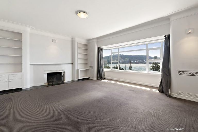 Photo of property in Anscombe Apartments, 212 Oriental Parade, Oriental Bay, Wellington, 6011