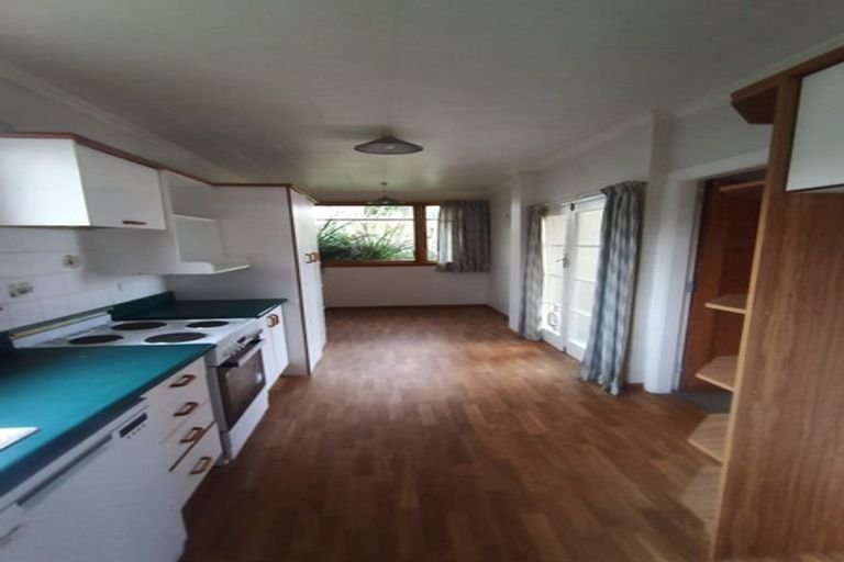 Photo of property in 64 Middleton Road, Kew, Dunedin, 9012