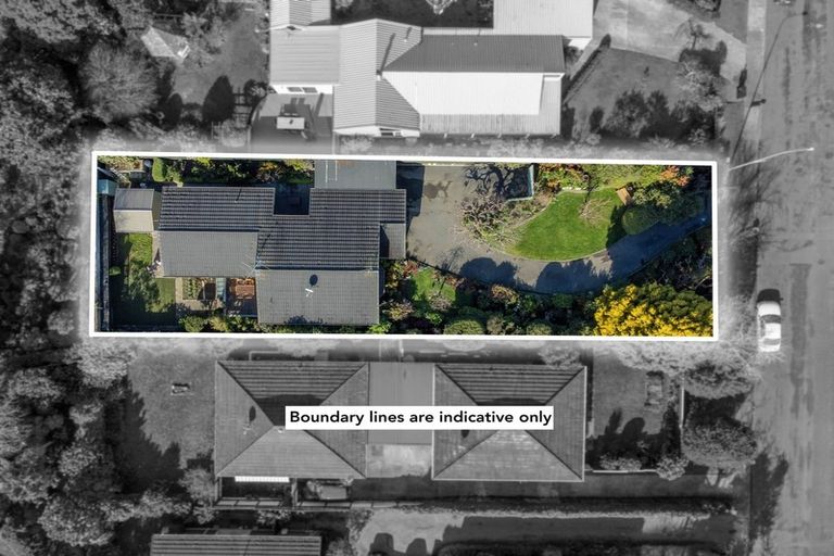 Photo of property in 11 Fleetwood Grove, Waikanae, 5036