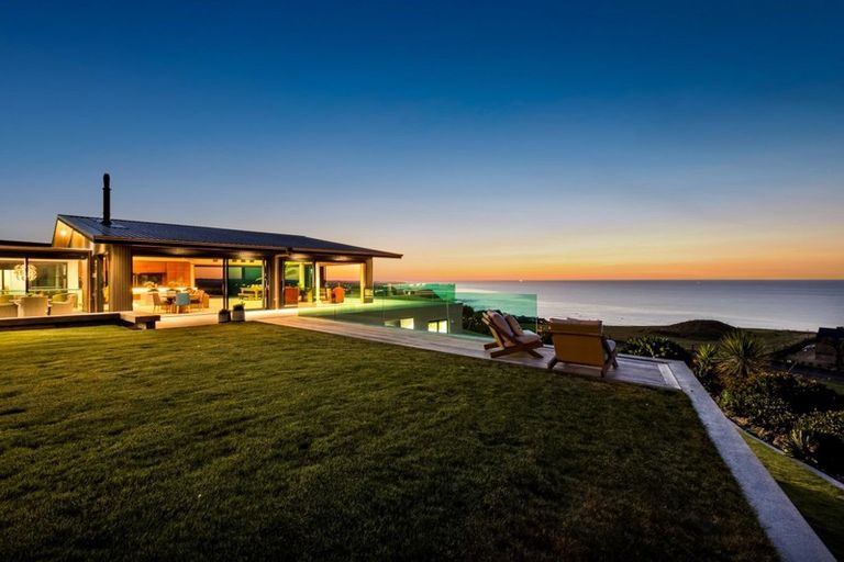 Photo of property in 24 Washer Road, Omata, New Plymouth, 4374