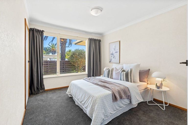Photo of property in 1 Highfield Place, Levin, 5510