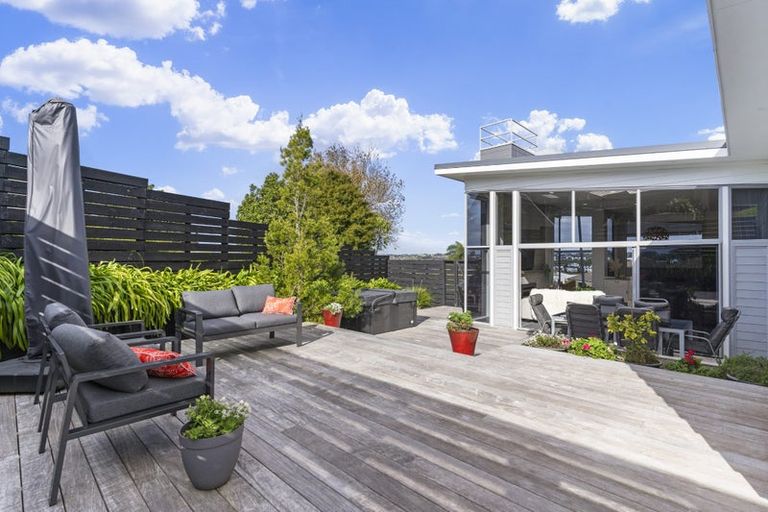 Photo of property in 9 Bayview Park Lane, Orewa, 0931