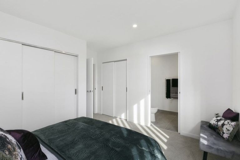 Photo of property in 12/80 Seatoun Heights Road, Seatoun, Wellington, 6022