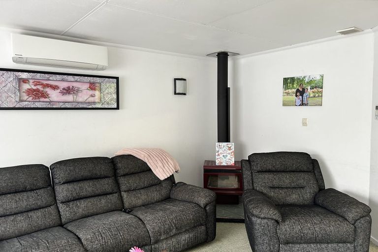 Photo of property in 41 Kimberley Grove, Westbrook, Palmerston North, 4412