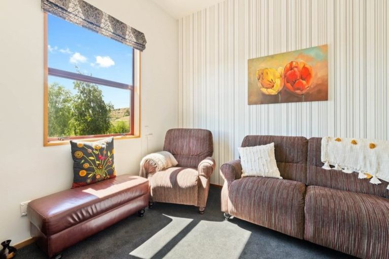 Photo of property in 71 Govan Road, Galloway, Alexandra, 9393