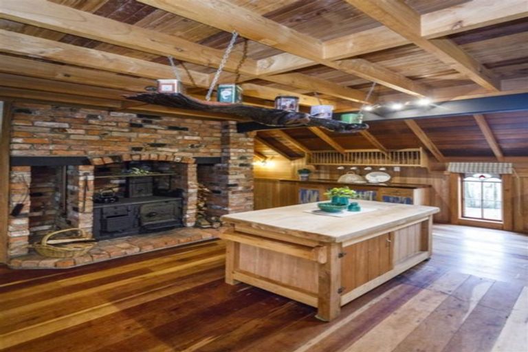 Photo of property in 1503 Kimbolton Road, Cheltenham, Feilding, 4777