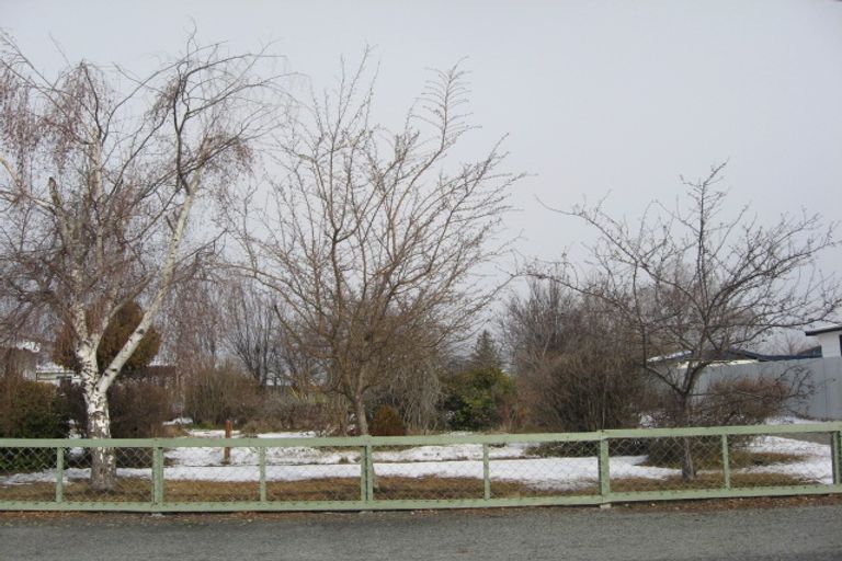 Photo of property in 13 Hunter Crescent, Twizel, 7901