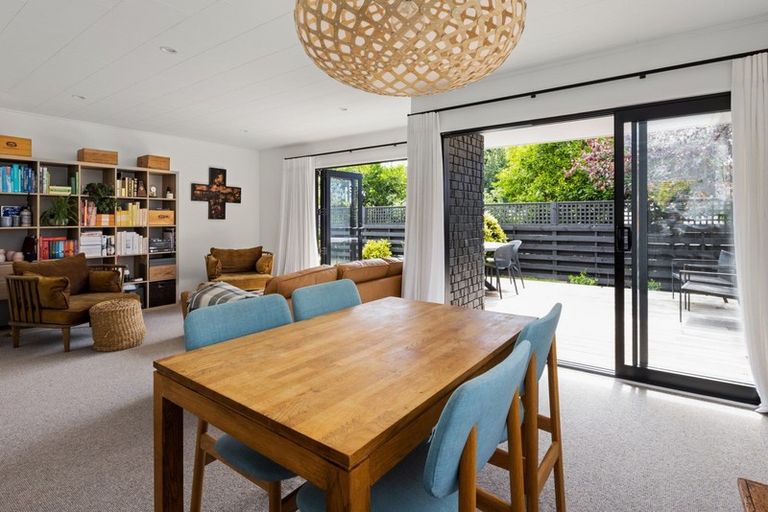 Photo of property in 5/2 Bill Ashcroft Grove, Havelock North, 4130