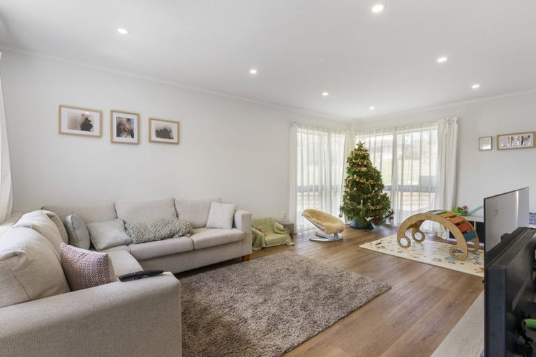 Photo of property in 73 Aberfeldy Avenue, Highland Park, Auckland, 2010