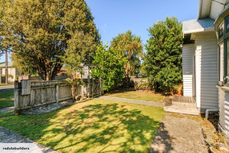 Photo of property in 24 Tui Street, Alicetown, Lower Hutt, 5010