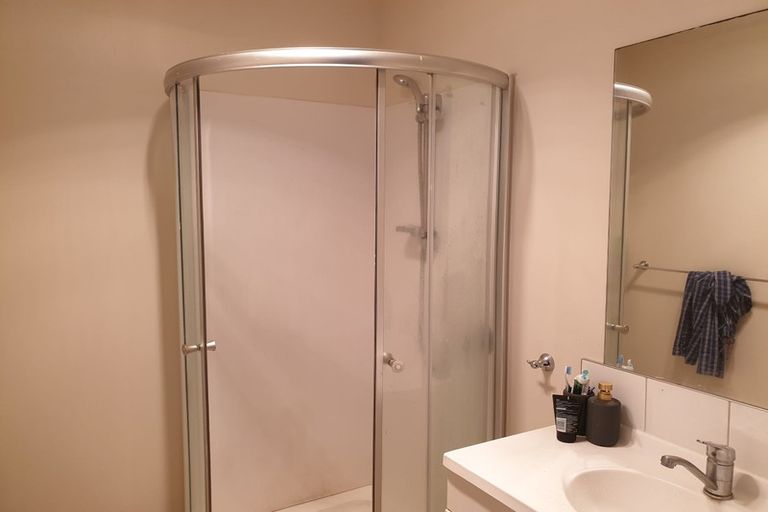 Photo of property in 77 Carrington Avenue, Silverdale, Hamilton, 3216