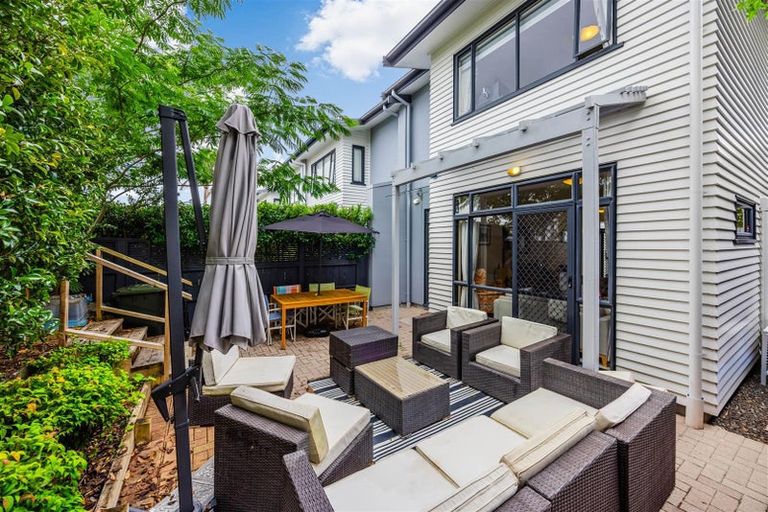 Photo of property in 47/2 Armoy Drive, East Tamaki, Auckland, 2016