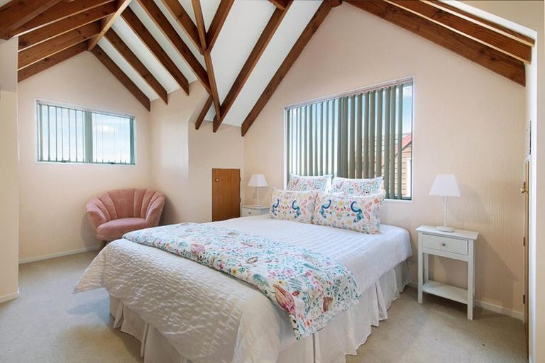 Photo of property in 3/73 Vintage Drive, Henderson, Auckland, 0612