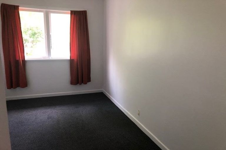 Photo of property in 20 Saint Leonards Road, Kelston, Auckland, 0602