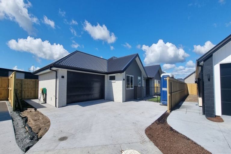 Photo of property in 41 Cotula Way, Papamoa Beach, Papamoa, 3118