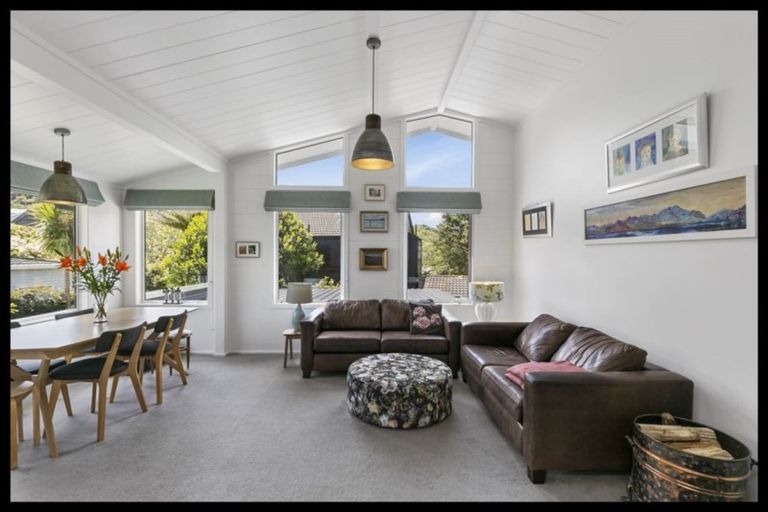 Photo of property in 11a Box Hill, Khandallah, Wellington, 6035