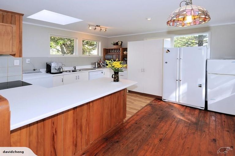 Photo of property in 56 Valley View Road, Glenfield, Auckland, 0629