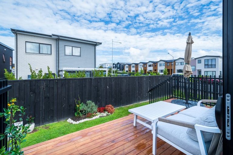 Photo of property in 1 Nugget Avenue, Hobsonville, Auckland, 0616