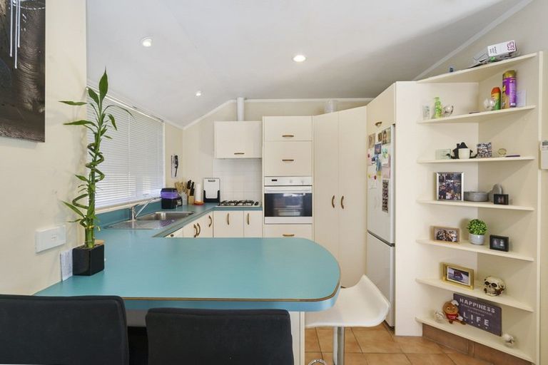 Photo of property in 16 Murray Court, Paraparaumu Beach, Paraparaumu, 5032