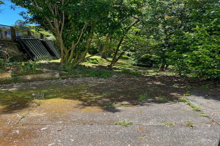 Photo of property in 1/29 Ridgewood Crescent, Birkenhead, Auckland, 0626