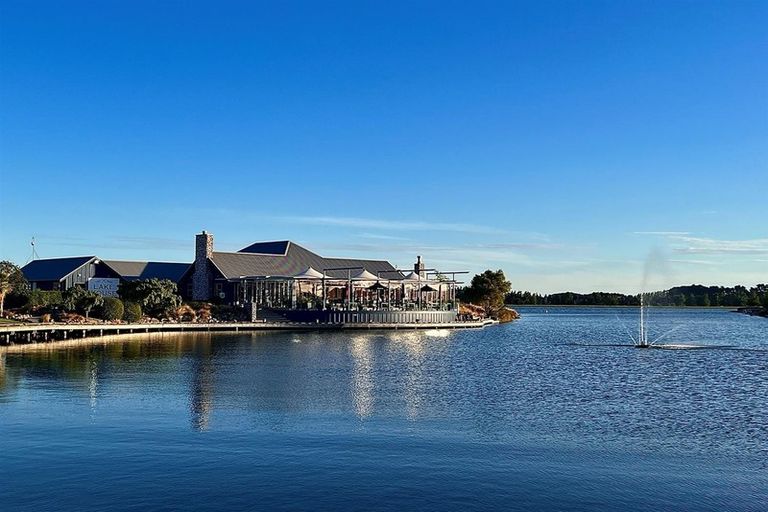 Photo of property in 6 Village Green Drive, Huntingdon, 7774