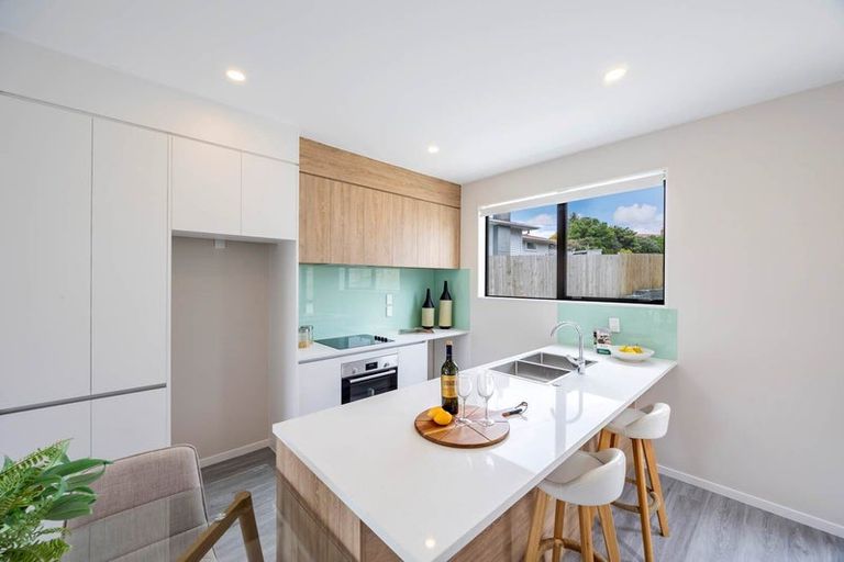 Photo of property in 1/36 Tiroroa Avenue, Te Atatu South, Auckland, 0610