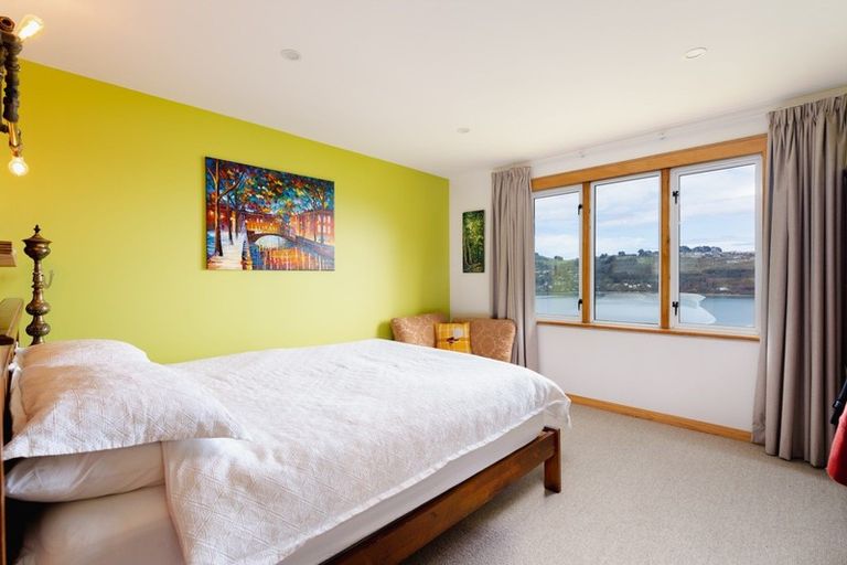 Photo of property in 41 Adderley Terrace, Ravensbourne, Dunedin, 9022