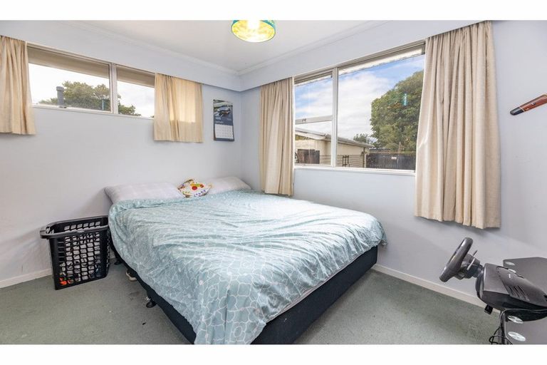 Photo of property in 55 Strathfield Avenue, Dallington, Christchurch, 8061