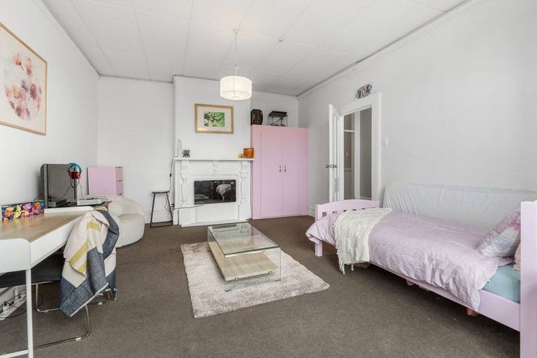 Photo of property in 24 Neidpath Road, Mornington, Dunedin, 9011