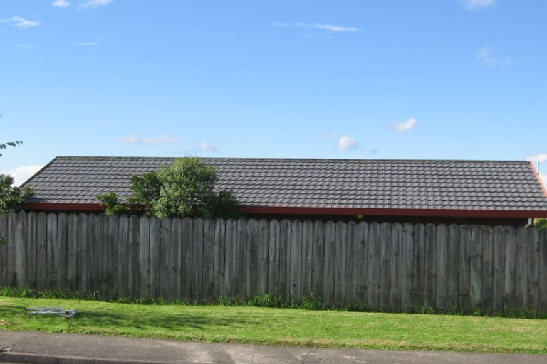 Photo of property in 213 Glengarry Road, Glen Eden, Auckland, 0602