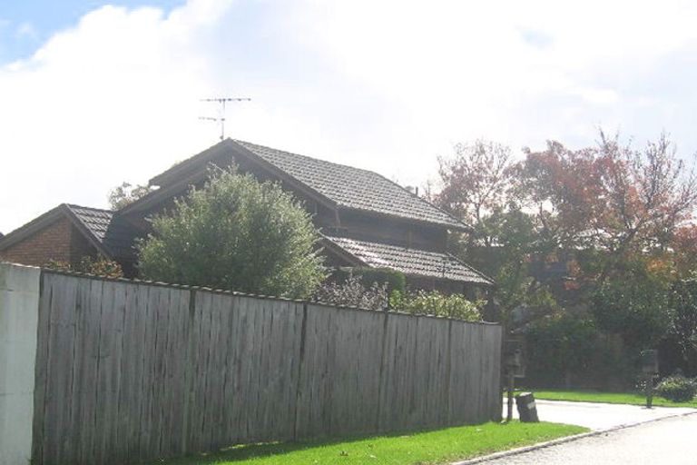 Photo of property in 2/10 Dayspring Way, Pakuranga, Auckland, 2010