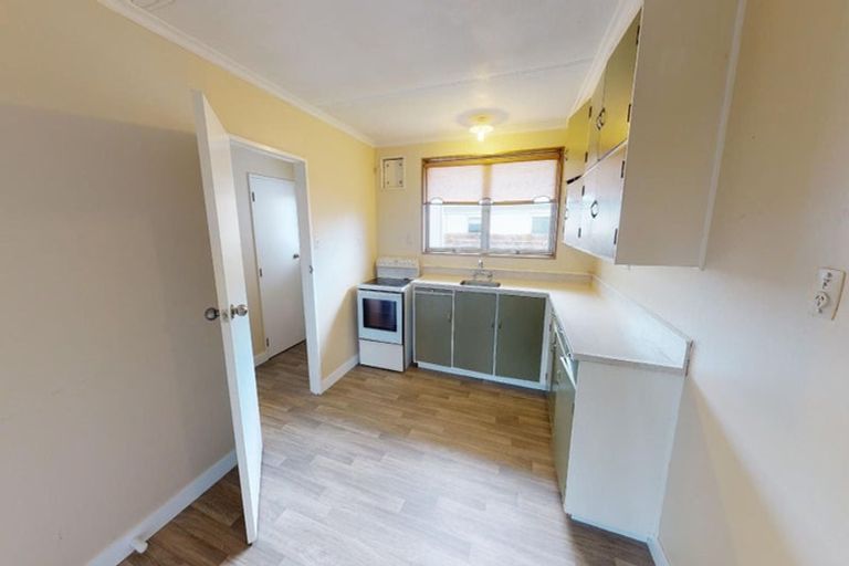 Photo of property in 42 Terry Crescent, Milson, Palmerston North, 4414