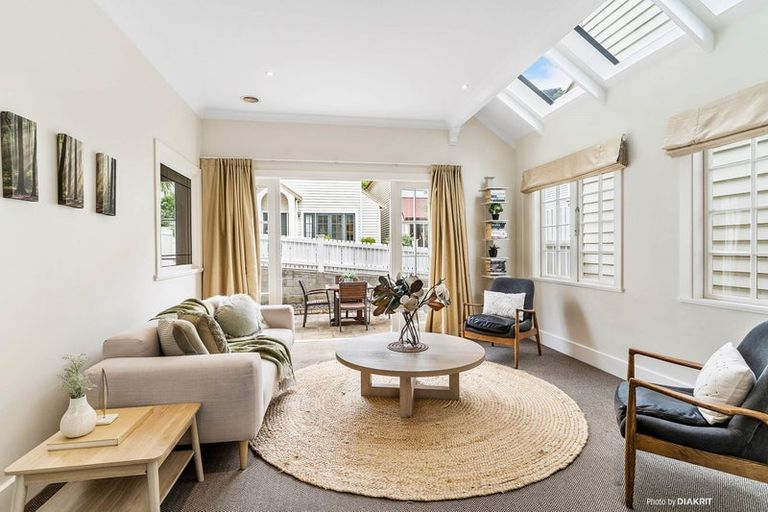 Photo of property in 28 Goring Street, Thorndon, Wellington, 6011