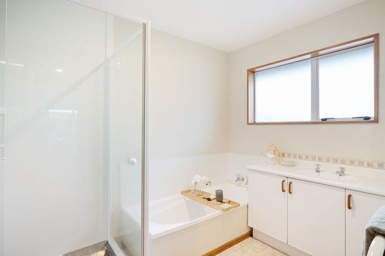 Photo of property in 189a Queenspark Drive, Parklands, Christchurch, 8083