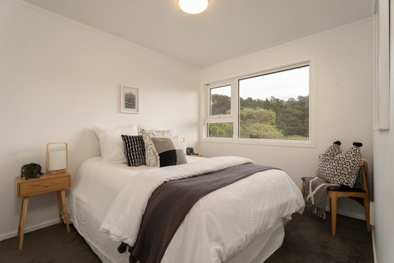 Photo of property in 50 Exploration Way, Whitby, Porirua, 5024