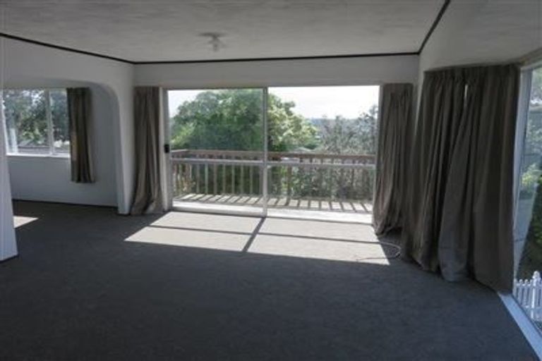 Photo of property in 2/139a Mokoia Road, Birkenhead, Auckland, 0626