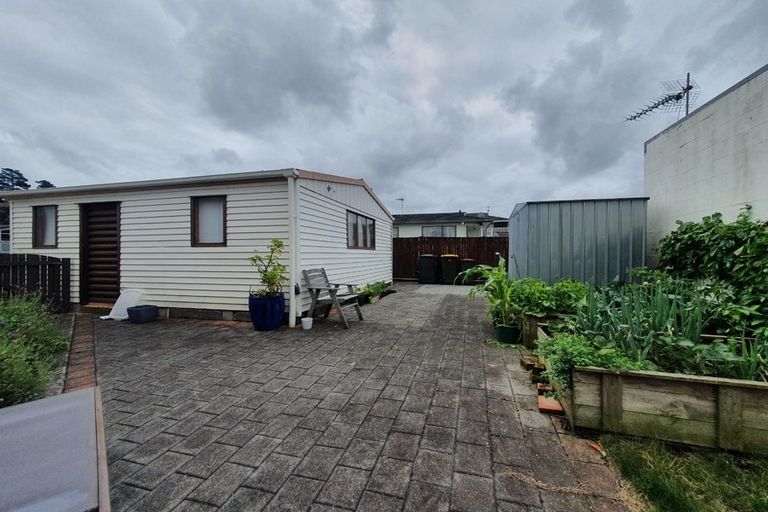 Photo of property in 1 Oakmont Place, Wattle Downs, Auckland, 2103