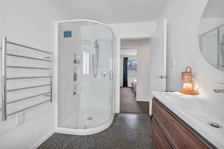 Photo of property in 2b Gossling Street, Okato, 4335