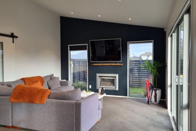 Photo of property in 1 Millpark Place, Northwood, Christchurch, 8051