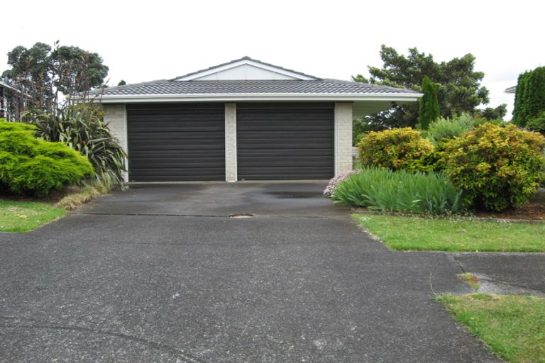 Photo of property in 9 Banbury Place, Mangere Bridge, Auckland, 2022