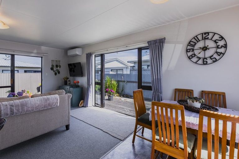 Photo of property in 2/205 Avondale Road, Greenmeadows, Napier, 4112