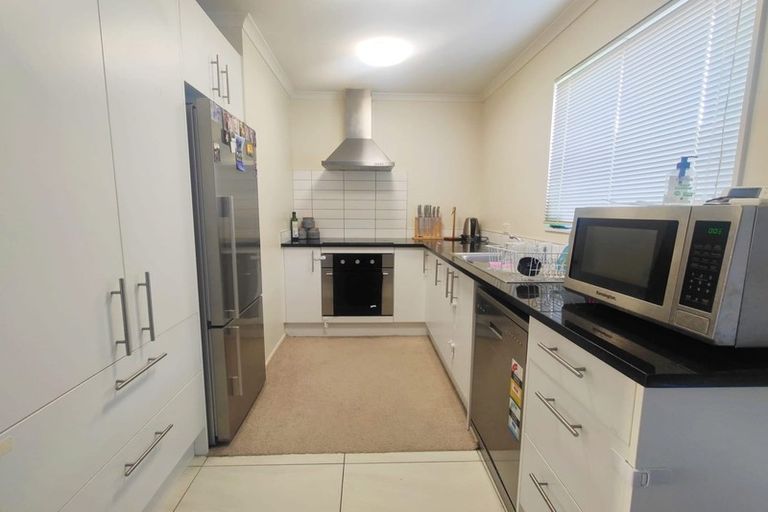 Photo of property in 6 Duin Lane, Wiri, Auckland, 2104