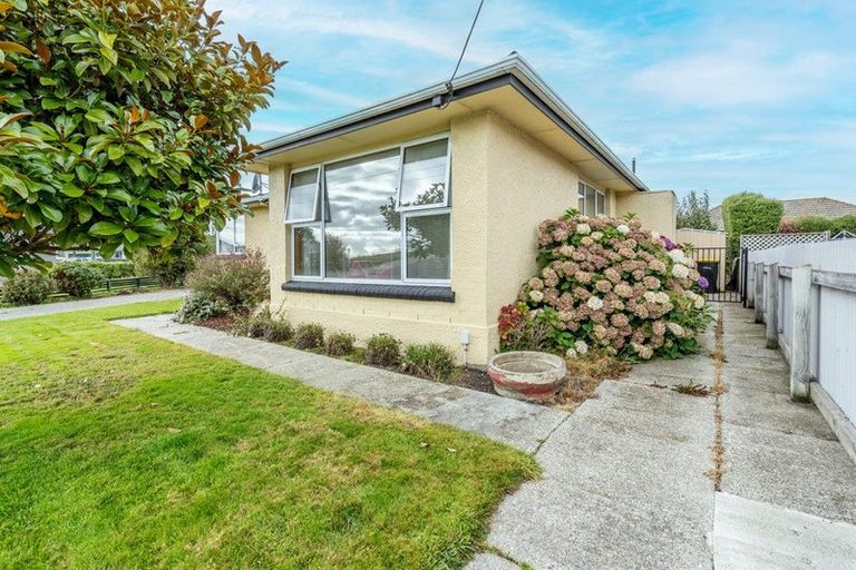 Photo of property in 63 Huron Street, East Gore, Gore, 9710