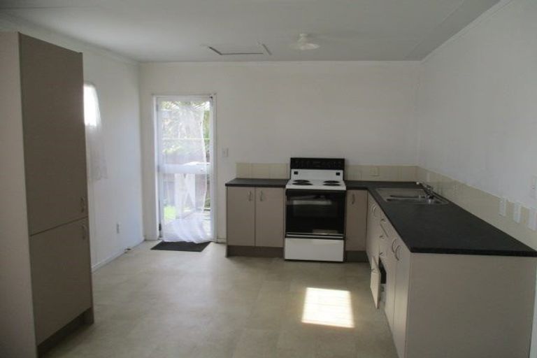 Photo of property in 2/13 Driver Road, Mangere East, Auckland, 2024