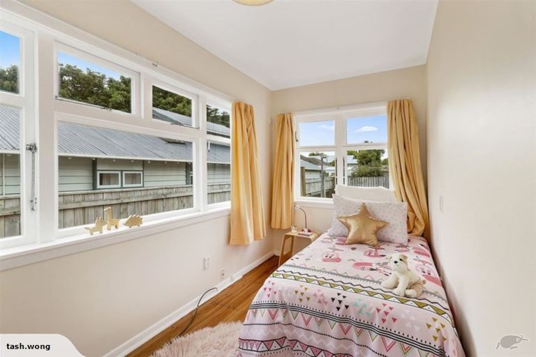 Photo of property in 2 Tringham Street, Karori, Wellington, 6012