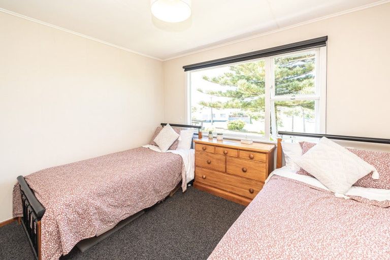 Photo of property in 24 Burns Street, Tawhero, Whanganui, 4501