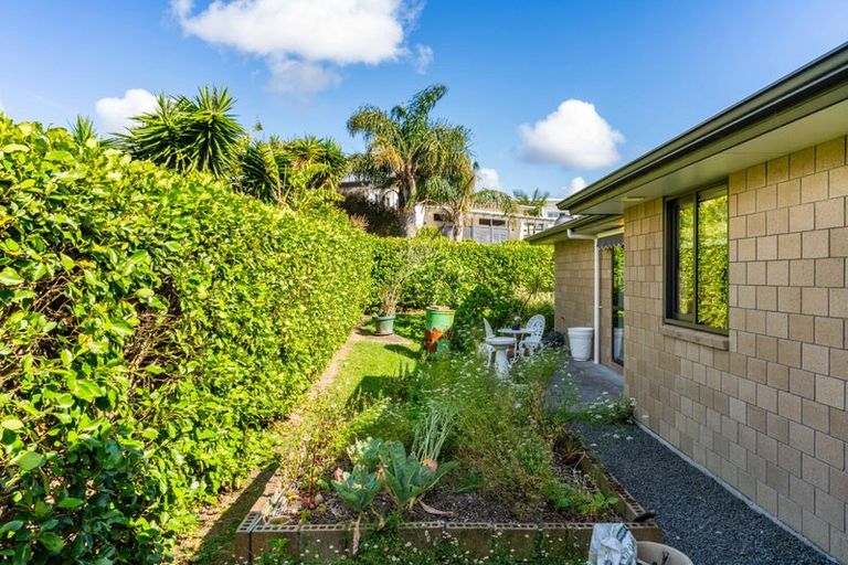 Photo of property in 9 Kakapo Place, Mangawhai, 0505