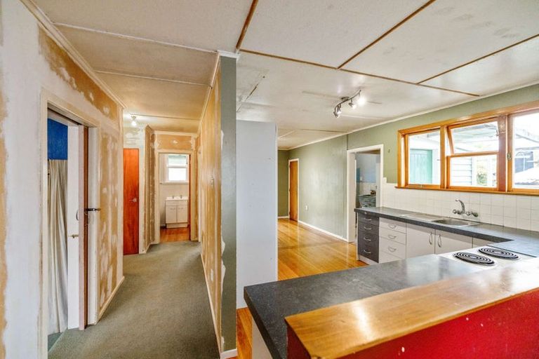 Photo of property in 10 Atkins Street, Patutahi, Gisborne, 4072